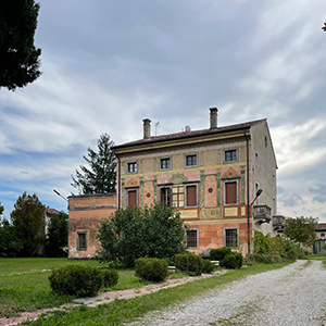 Villa Bigozzi, via Roma, 128, San Giovanni al Natisone (Ud)